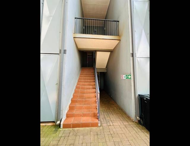 3 BEDROOM APARTMENT FOR SALE IN WESTDENE